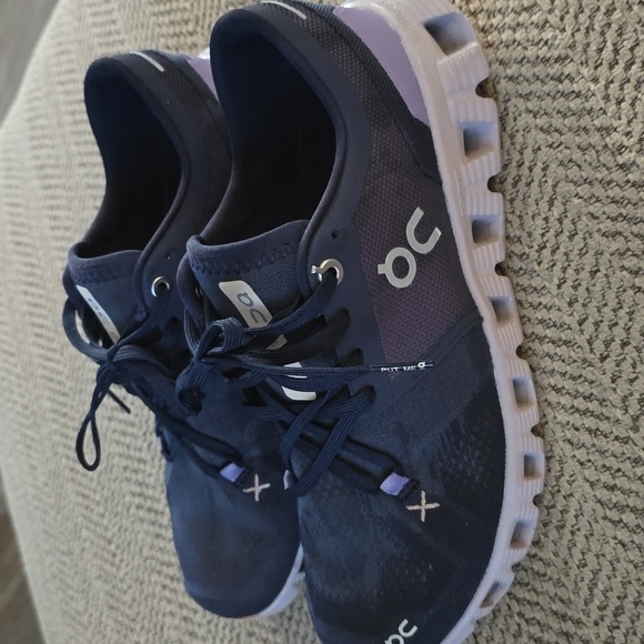 On Running Dark Blue and Light Purple Shoes - Picture 1 of 7